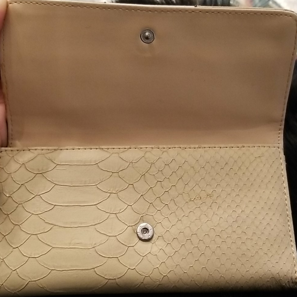 Wallet - Picture 3 of 4